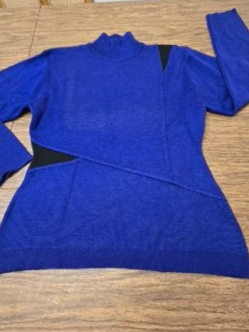 ANN TAYLOR STUDIO Vintage Wide Sleeve Mock Neck Acrylic/Wool Sweater - Sze Large